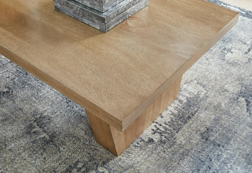 T674-1-DETAIL.webp