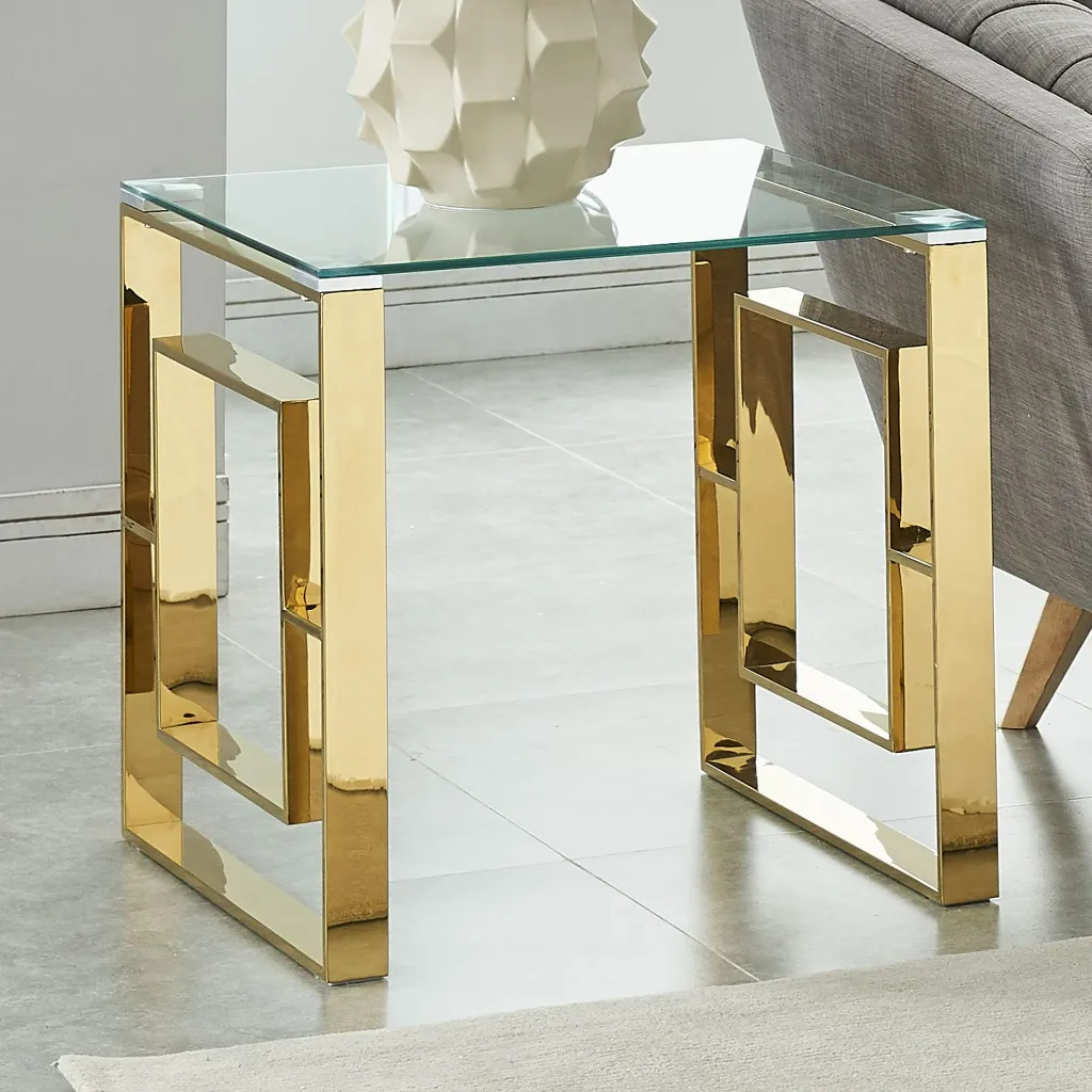 Eros_accent_table_in_gold_1_rwh.webp