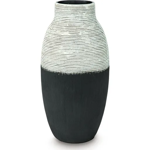 Khokana Vase 4