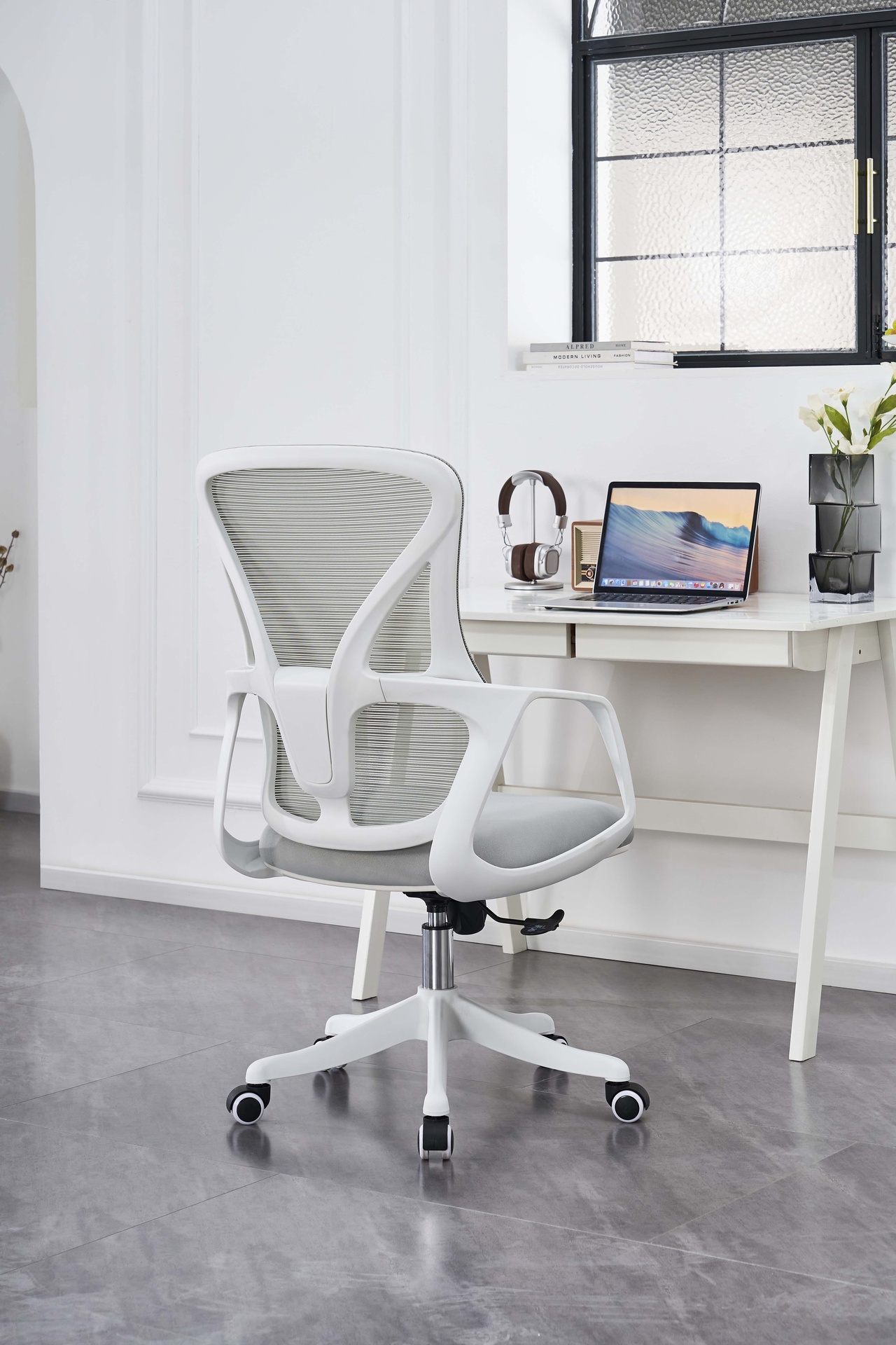 Grey Mesh Back Ergonomic Office Chair 2