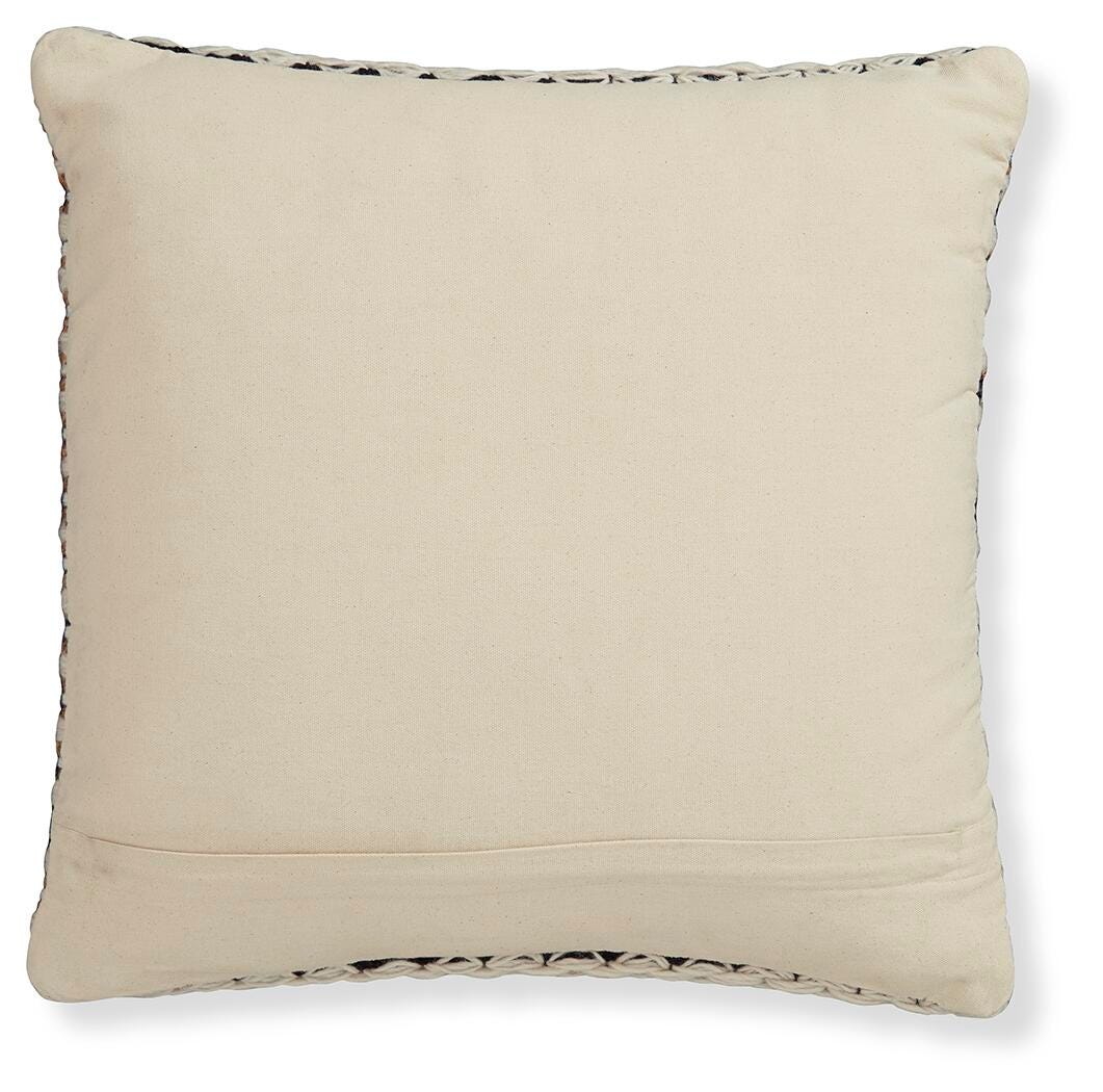 Nealington Pillow 4