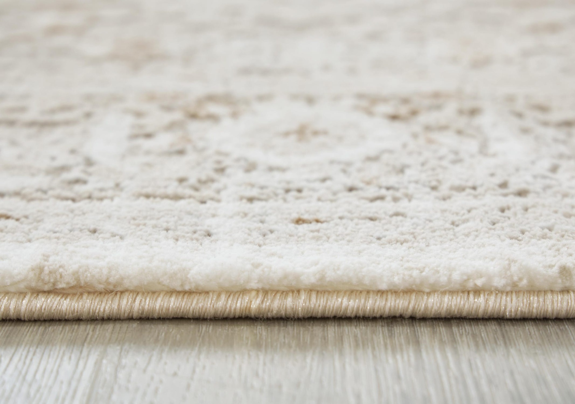 Gatwell Medium Rug 3