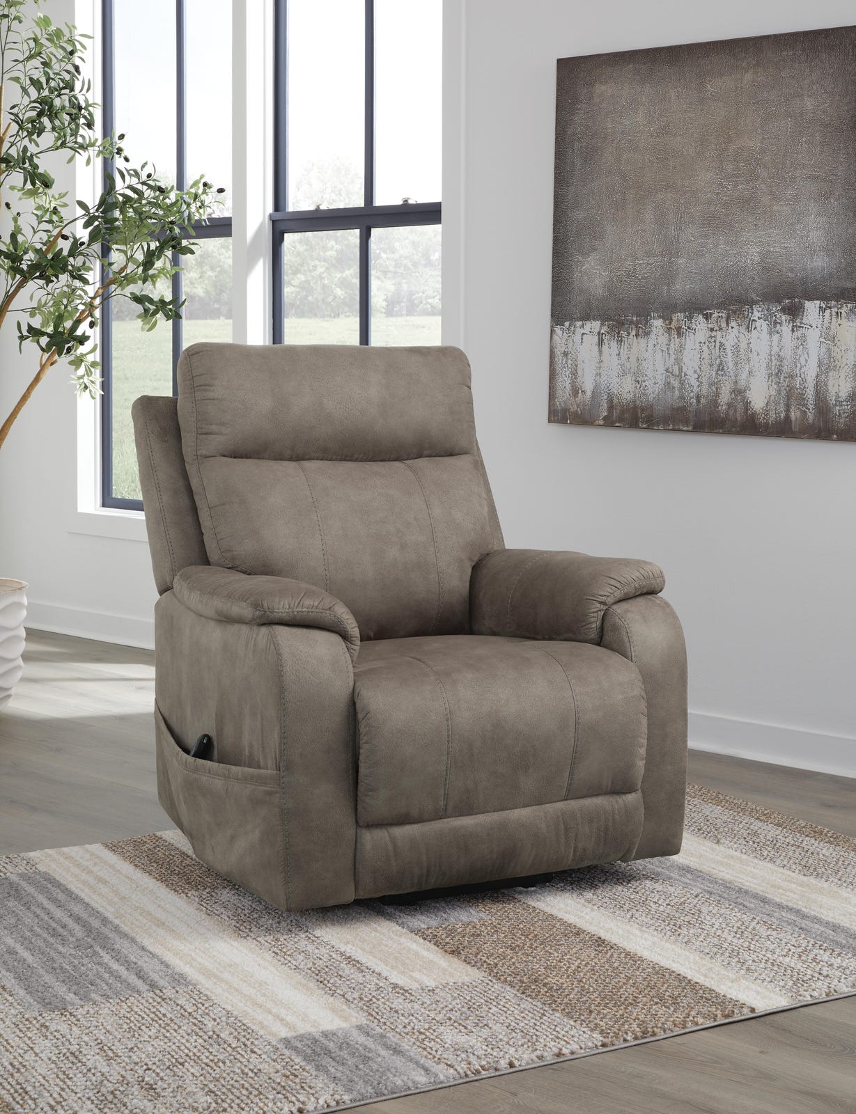 Crestmeade Power Lift Recliner with Heat and Massage 4