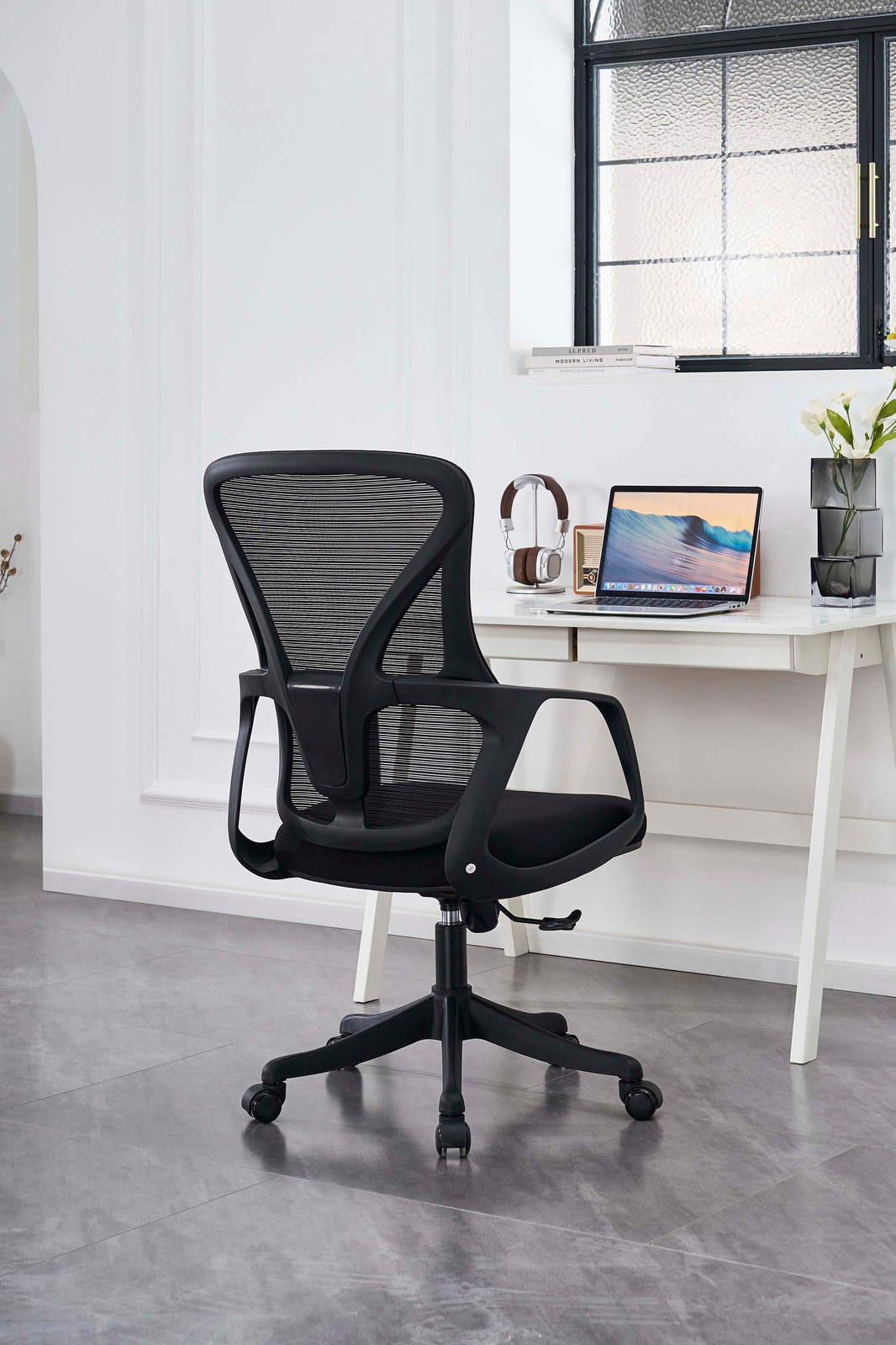 Black Mesh Back Ergonomic Office Chair 3