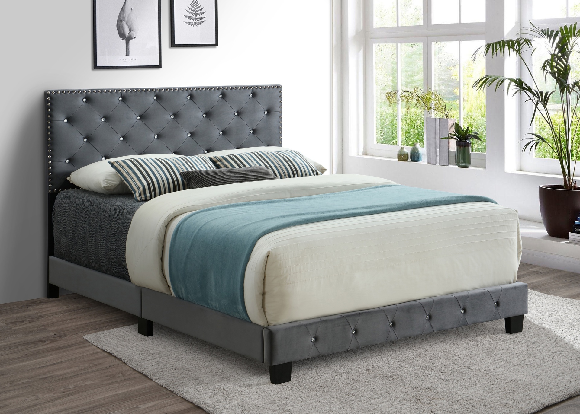 Ironwood Crystal-Tufted Velvet Bed 2