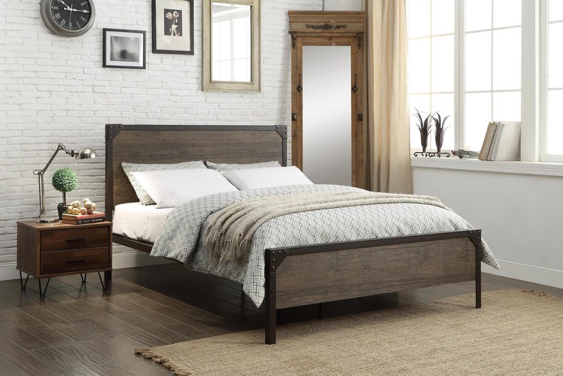 Braxton Rustic Wood Plank Bed