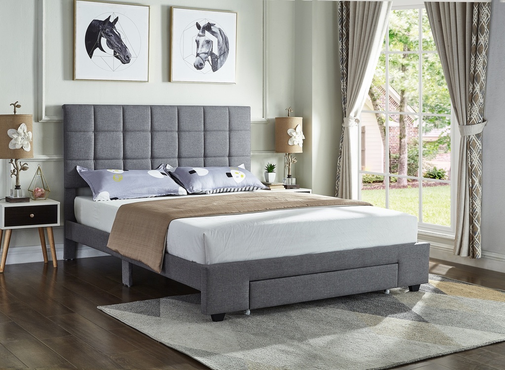 Vernonwood Square-Tufted Storage Bed
