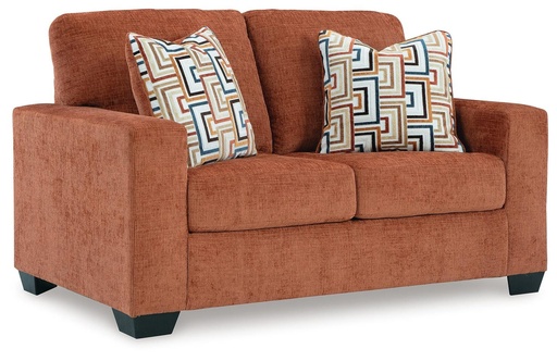 Aviemore Loveseat with Accent Pillows 3