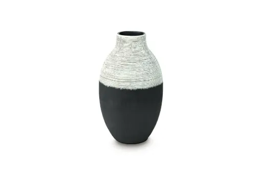 Chandragiri Vase